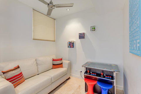 Apartment Dees Retreat - Tweed Heads Accommodation 18