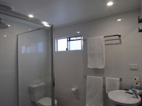 Alex Beach Cabins And Tourist Park - Tweed Heads Accommodation 1