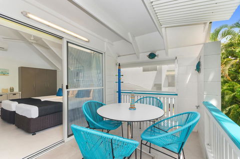 By The Sea Port Douglas - Tweed Heads Accommodation 10