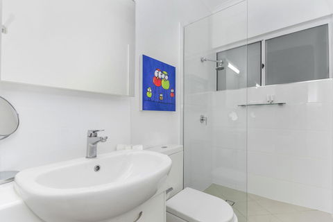By The Sea Port Douglas - Tweed Heads Accommodation 14