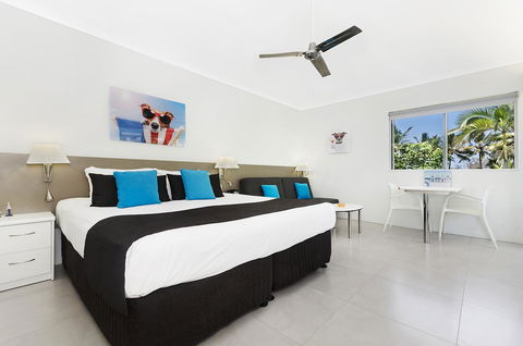 By The Sea Port Douglas - Tweed Heads Accommodation 15