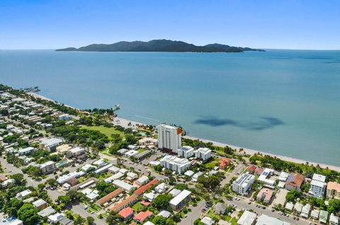 Aquarius On The Beach - Tweed Heads Accommodation 5