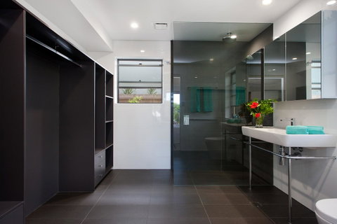 Jolly Roger's Beach House - Tweed Heads Accommodation 7