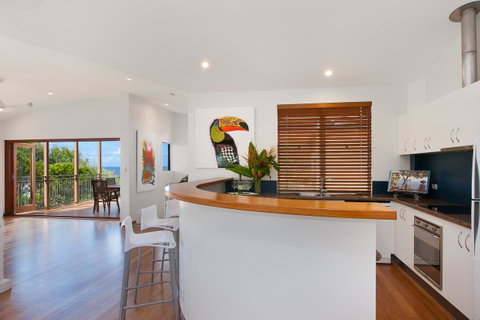 Jolly Roger's Beach House - Tweed Heads Accommodation 5