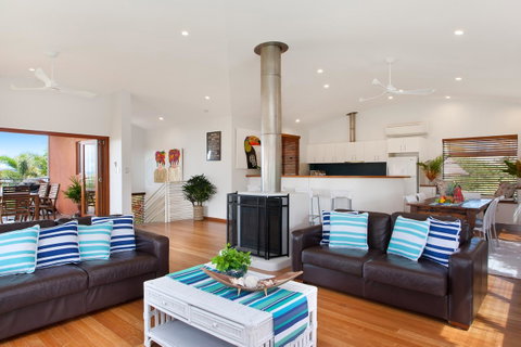 Jolly Roger's Beach House - Tweed Heads Accommodation 2