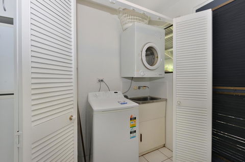 Seascape Holidays At Beachfront Terraces - Tweed Heads Accommodation 16