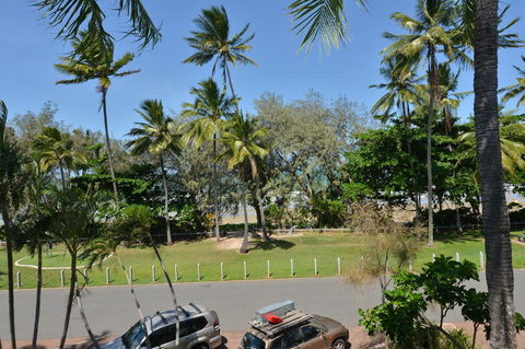 Seascape Holidays At Beachfront Terraces - Tweed Heads Accommodation 27