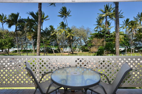 Seascape Holidays At Beachfront Terraces - Tweed Heads Accommodation 2