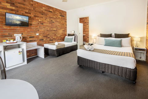 The Beach Motel Hervey Bay - Tweed Heads Accommodation 43