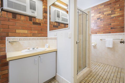 The Beach Motel Hervey Bay - Tweed Heads Accommodation 42