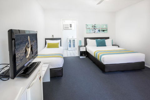 The Beach Motel Hervey Bay - Tweed Heads Accommodation 31