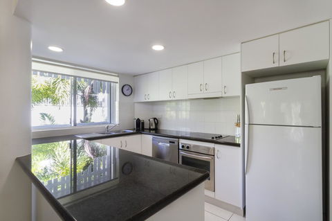 The White House Port Douglas - Tweed Heads Accommodation 38