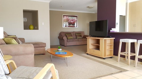 Surfers Chalet - Tweed Heads Accommodation 18