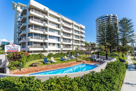 Surfers Chalet - Tweed Heads Accommodation 0