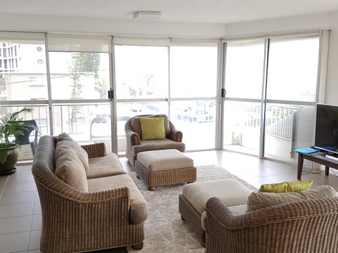 Surfers Chalet - Tweed Heads Accommodation 32