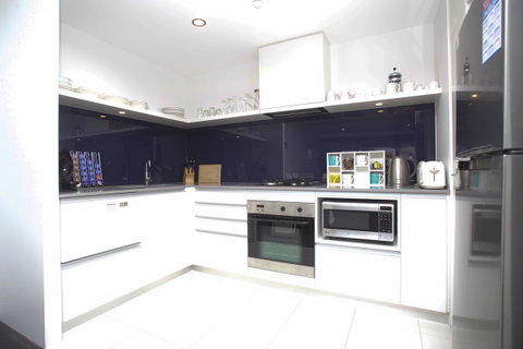 Circle Luxury Holidays - Tweed Heads Accommodation 8