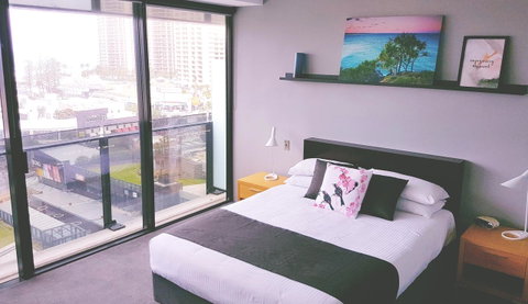 Circle Luxury Holidays - Tweed Heads Accommodation 23