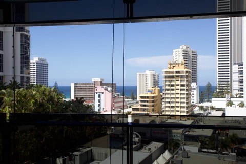 Circle Luxury Holidays - Tweed Heads Accommodation 4
