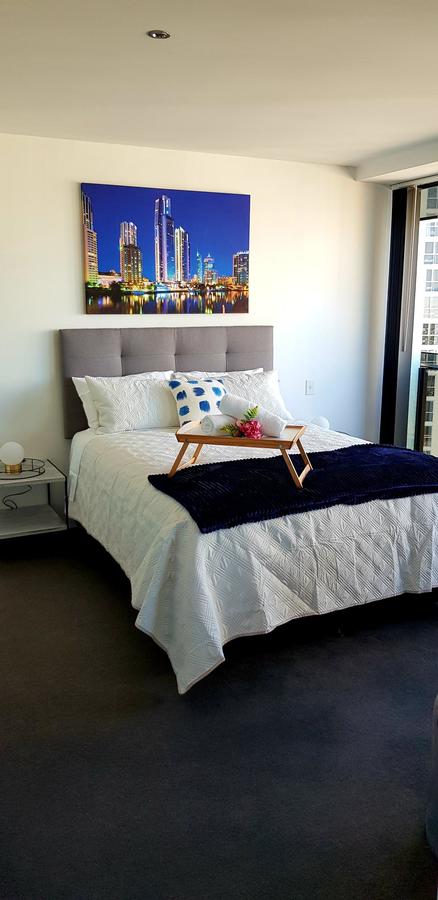 Circle Luxury Holidays - Tweed Heads Accommodation 16