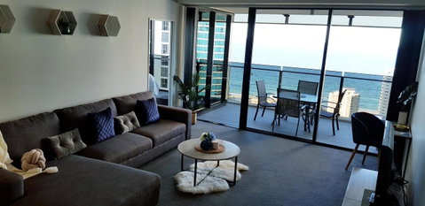 Circle Luxury Holidays - Tweed Heads Accommodation 14