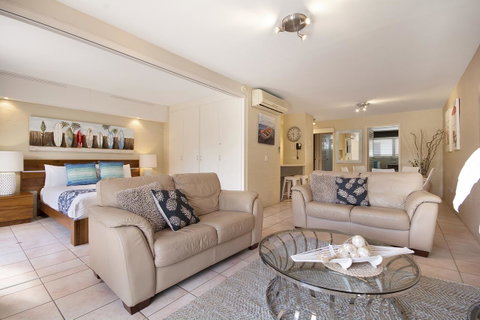 Saks On Hastings - Tweed Heads Accommodation 29