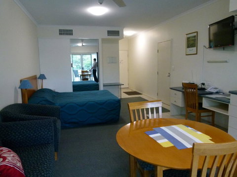 Madison Ocean Breeze Apartments - Tweed Heads Accommodation 27
