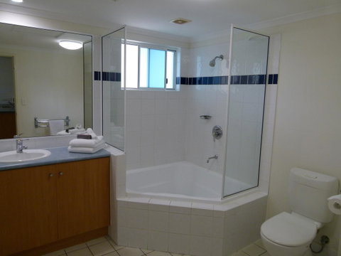 Madison Ocean Breeze Apartments - Tweed Heads Accommodation 34