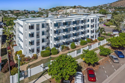 Madison Ocean Breeze Apartments - Tweed Heads Accommodation 1