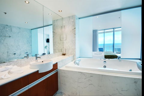 Reflections Tower Two - Tweed Heads Accommodation 2