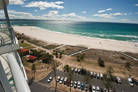Reflections Tower Two - Tweed Heads Accommodation 9