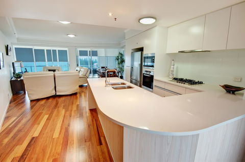 Reflections Tower Two - Tweed Heads Accommodation 22