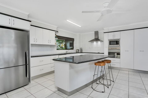 Roydon Beachfront Apartments - Tweed Heads Accommodation 25