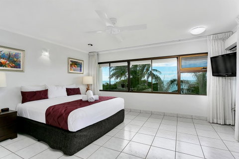 Roydon Beachfront Apartments - Tweed Heads Accommodation 3