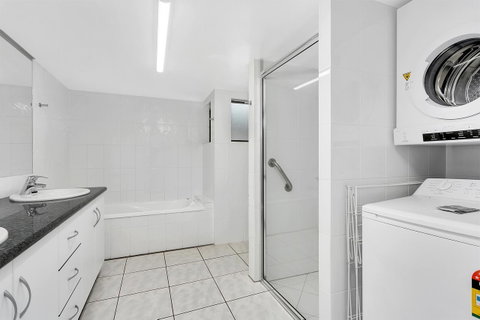 Roydon Beachfront Apartments - Tweed Heads Accommodation 24