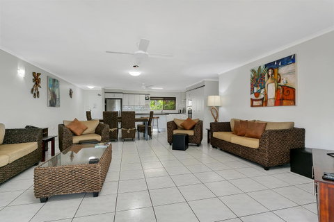 Roydon Beachfront Apartments - Tweed Heads Accommodation 1