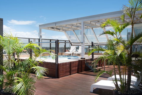Tiki Hotel Apartments Surfers Paradise - Tweed Heads Accommodation 0