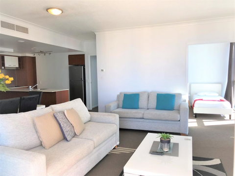 Beach Stay - Ocean & Riverview Resort Chevron Renaissance Central Surfers Paradise - Tweed Heads Accommodation 19