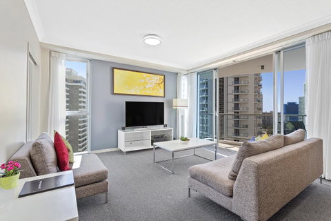 Beach Stay - Ocean & Riverview Resort Chevron Renaissance Central Surfers Paradise - Tweed Heads Accommodation 7