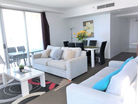 Beach Stay - Ocean & Riverview Resort Chevron Renaissance Central Surfers Paradise - Tweed Heads Accommodation 18