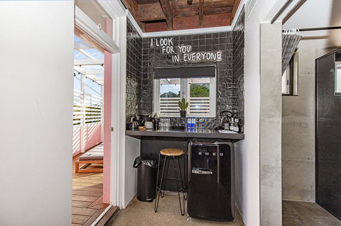 The Pink Hotel Coolangatta - Tweed Heads Accommodation 32