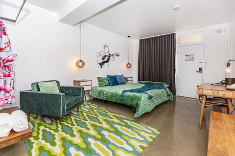 The Pink Hotel Coolangatta - Tweed Heads Accommodation 28