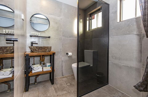 The Pink Hotel Coolangatta - Tweed Heads Accommodation 22
