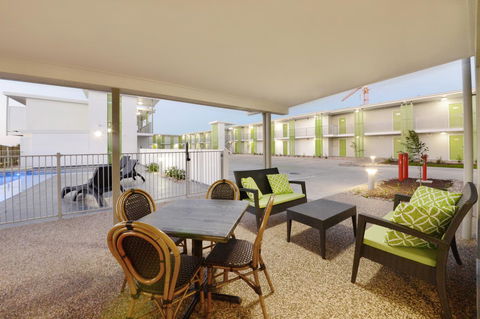 Mackay Oceanside Central Hotel Official - Tweed Heads Accommodation 19