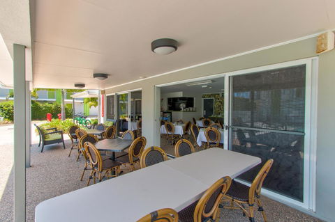 Mackay Oceanside Central Hotel Official - Tweed Heads Accommodation 15