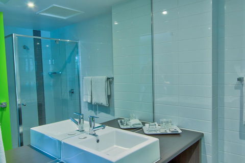 Mackay Oceanside Central Hotel Official - Tweed Heads Accommodation 13