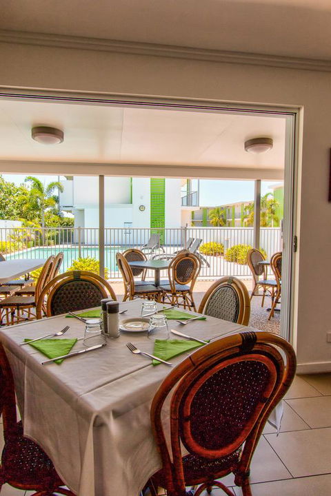 Mackay Oceanside Central Hotel Official - Tweed Heads Accommodation 6