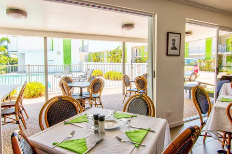 Mackay Oceanside Central Hotel Official - Tweed Heads Accommodation 4