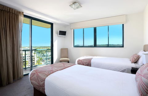 Peninsular Beachfront Resort - Tweed Heads Accommodation 5
