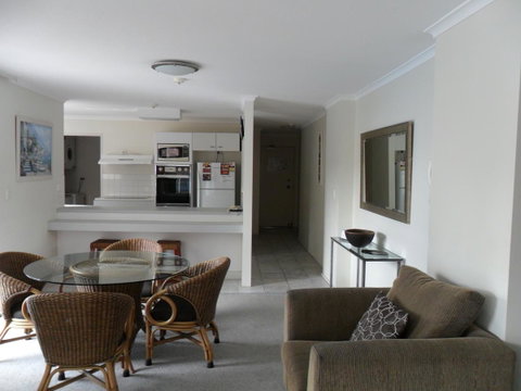 Grosvenor Beachfront Apartments Surfers Paradise - Tweed Heads Accommodation 5