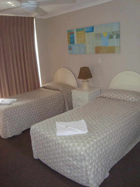 Grosvenor Beachfront Apartments Surfers Paradise - Tweed Heads Accommodation 18